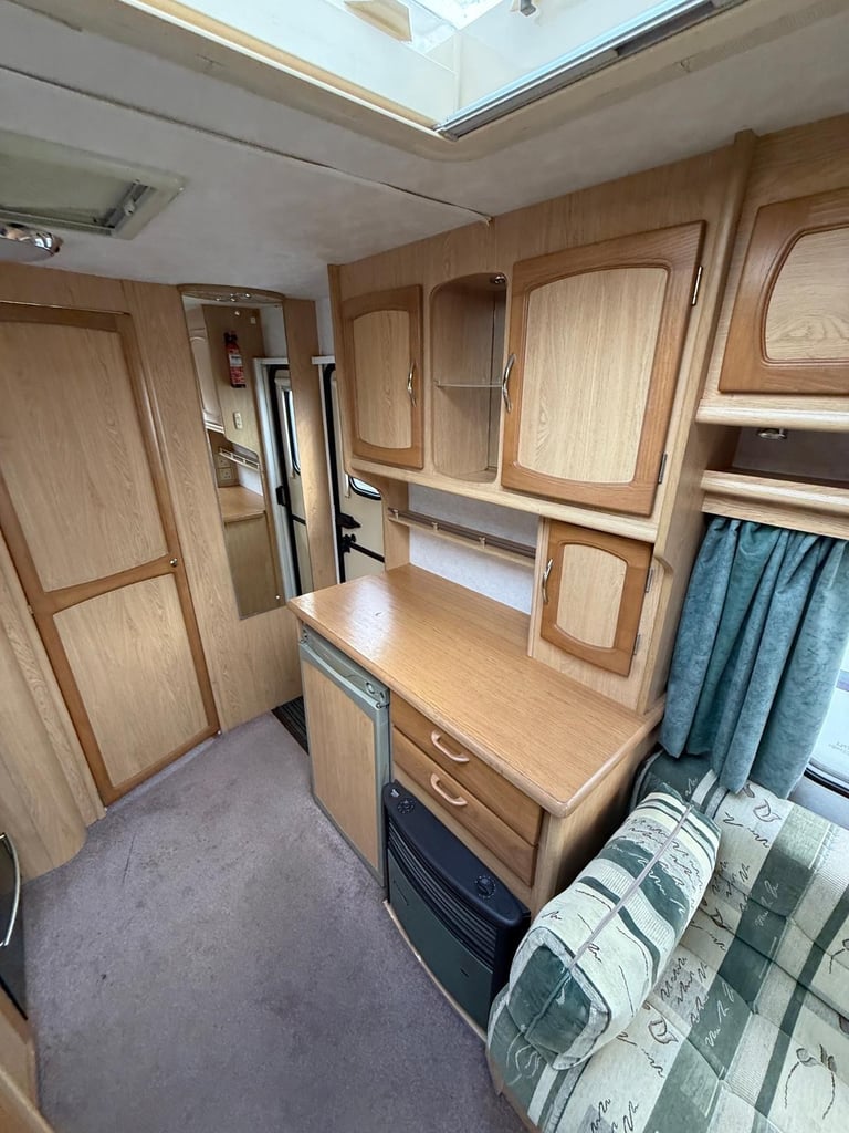 Elddis Odyssey 482 Full Rear Bathroom