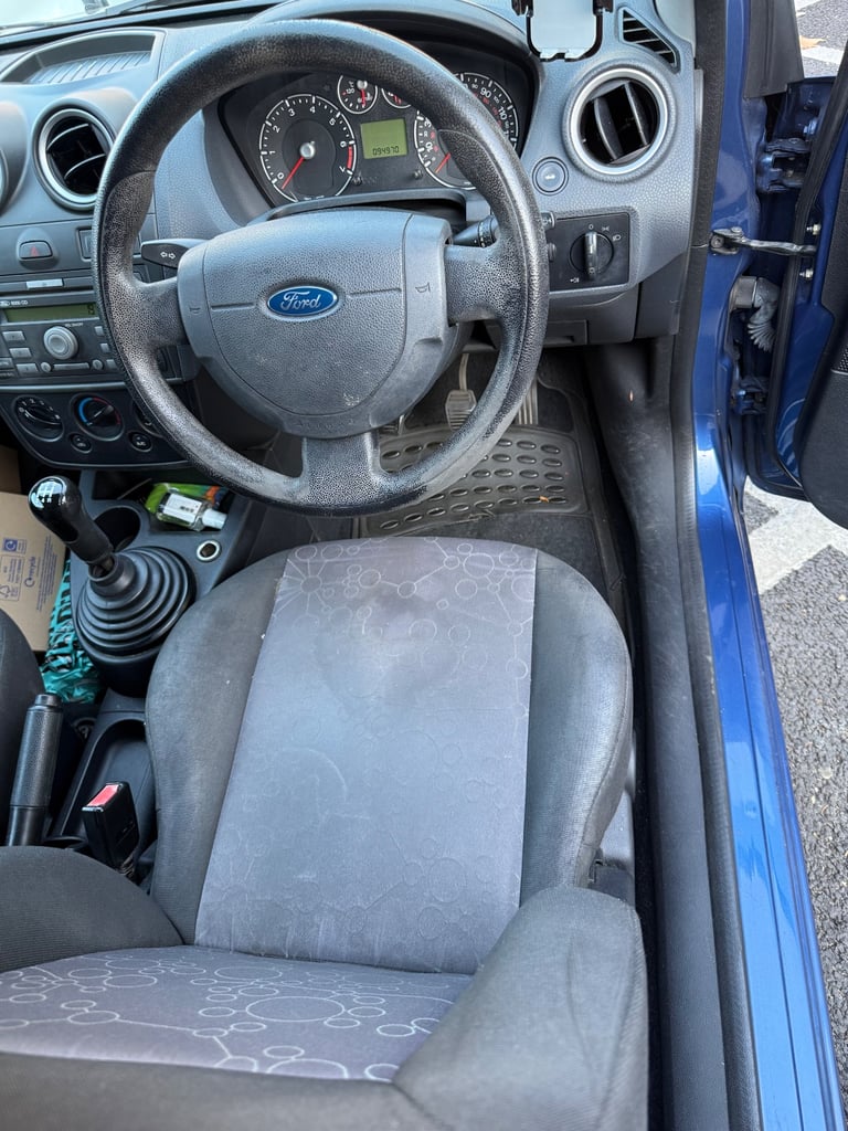 Ford fiesta ****OPEN TO OFFERS****
