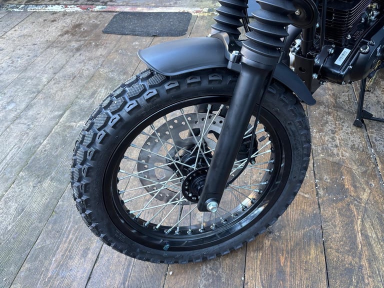 BIKE OF THE WEEK - Bluroc Legend 125cc Scrambler Motorcycle Mutt Bullit 125 