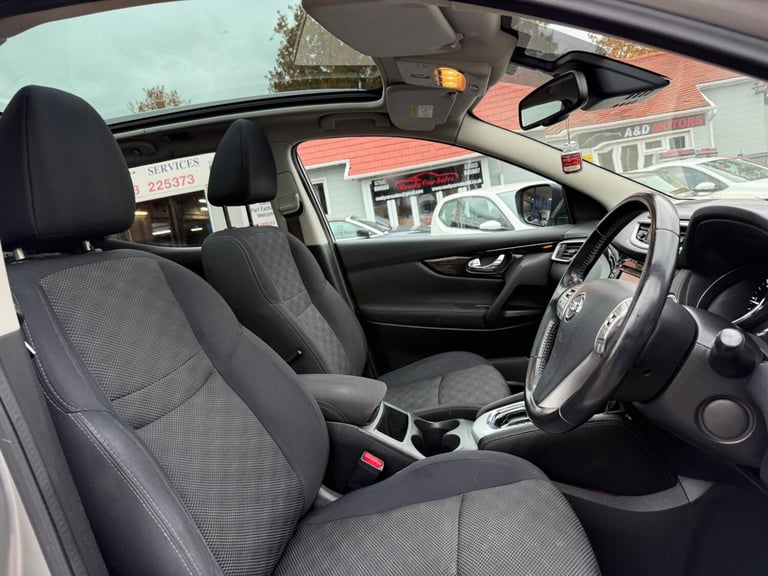 2015 Nissan Qashqai 1.6 dCi n-tec+ XTRON 2WD Euro 6 (s/s) 5dr Diesel