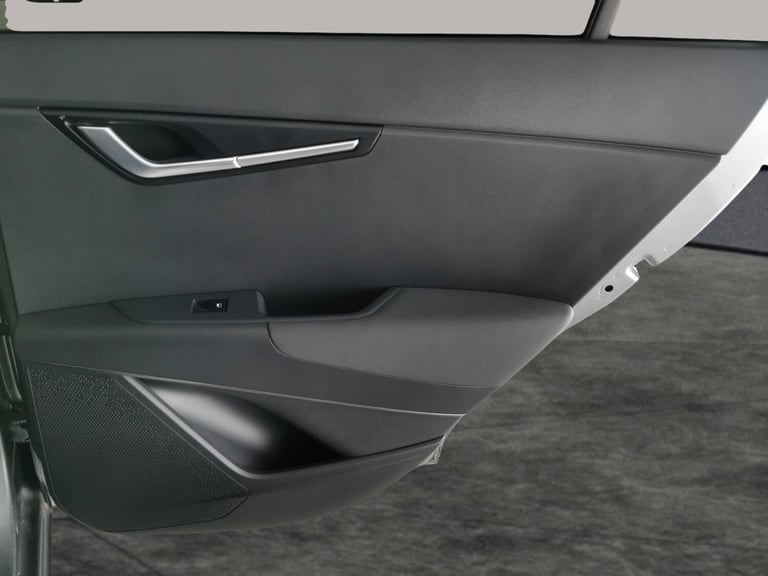 2022 Kia Niro 64.8kWh 3 SUV 5dr Electric Auto (201 bhp) - NAV - HEATED STEERING - DRIVER  Suv Ele...