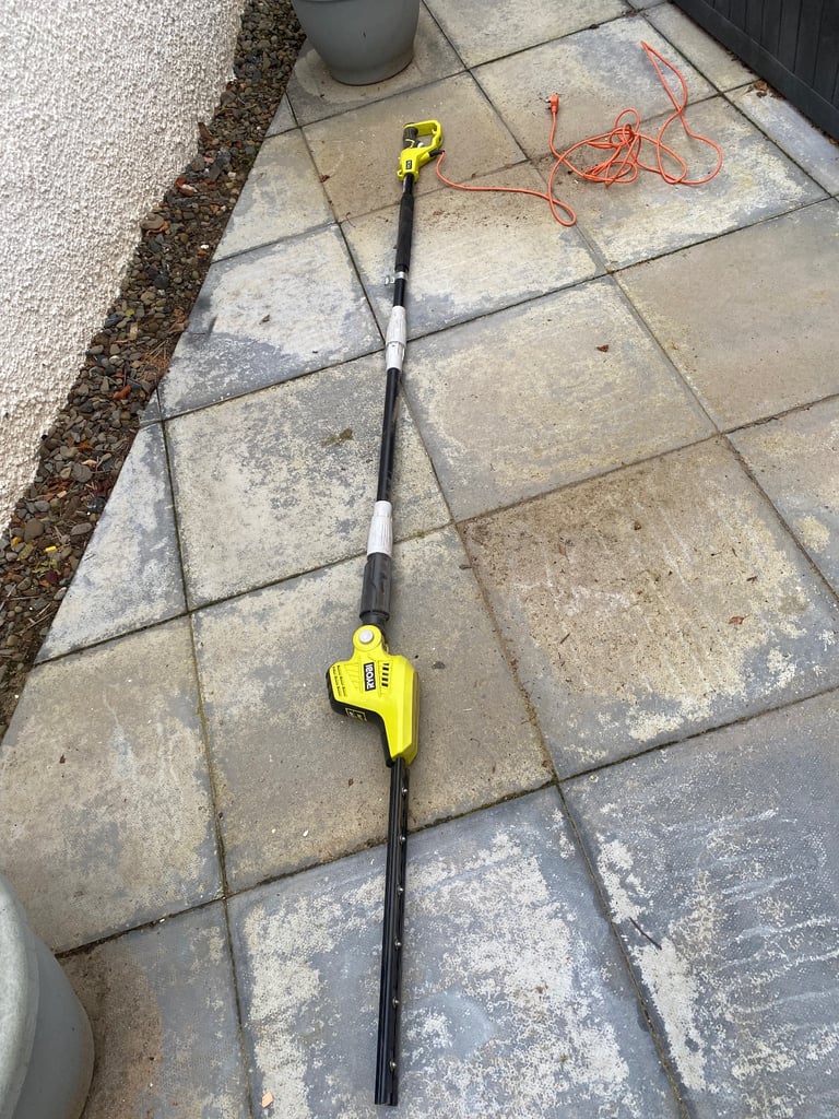 Ryobi extendable hedge trimmer 