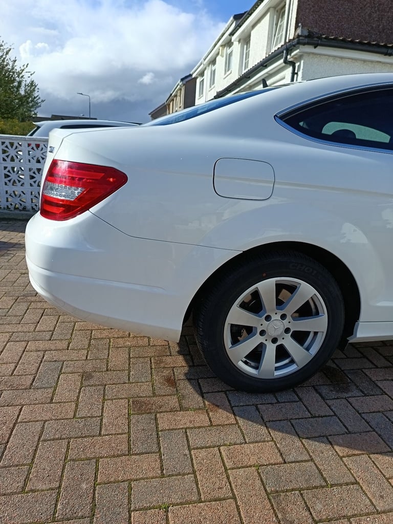 MERCEDES BENZ C220d CDI BLUE EFFICIENCY