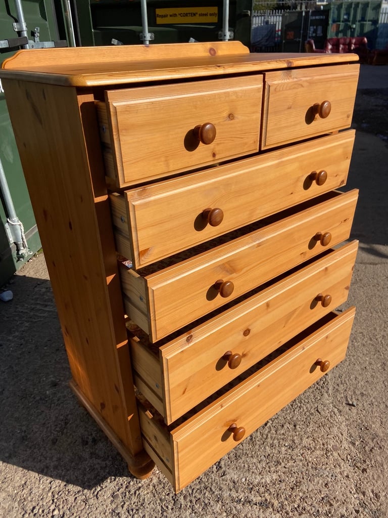 Pine chest of 4+2 drawer 