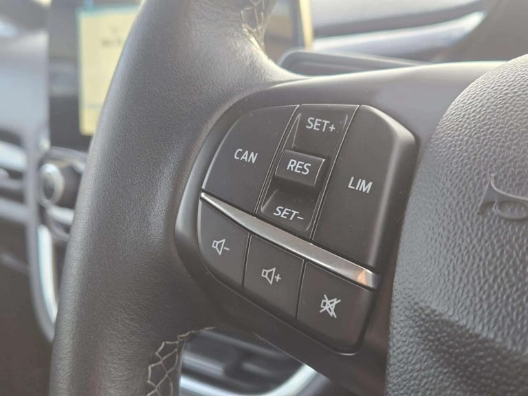 2017 Ford Fiesta 1.1 Ti-VCT Zetec Euro 6 (s/s) 3dr HATCHBACK Petrol Manual