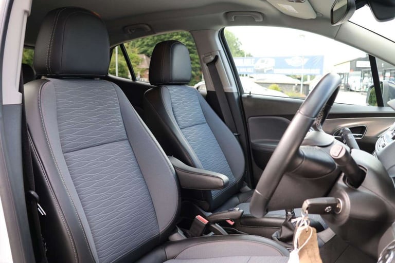 2015 Vauxhall Mokka 1.6 CDTi Limited Edition 5dr HATCHBACK DIESEL Manual