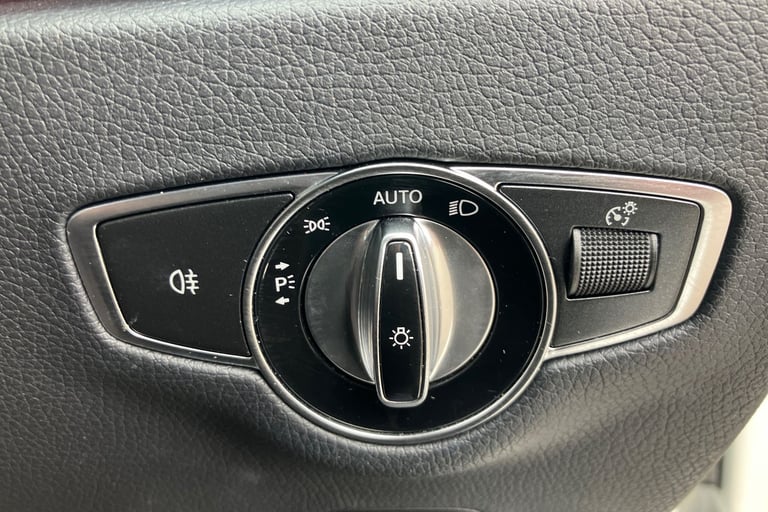 2020 Mercedes-Benz E Class E300d AMG Line Night Ed Prem + 5dr 9G-Tronic Estate DIESEL Automatic