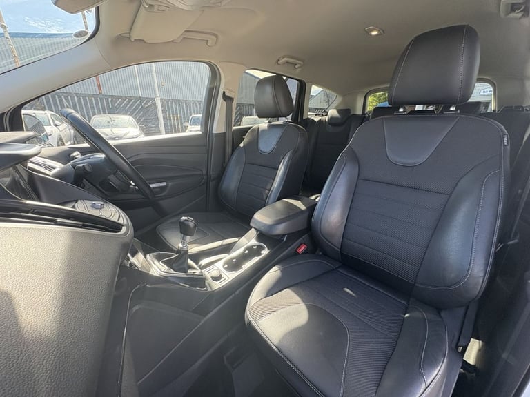 2016 Ford Kuga 2.0 TDCi Titanium SUV 5dr Diesel Manual 2WD Euro 6 (s/s) (150 ps) HATCHBACK Diesel...