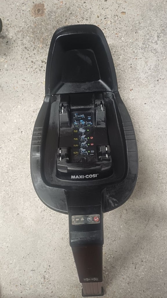 image for Maxi Cosi 3wayFix Isofix base 