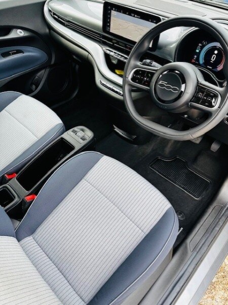  Fiat 500e 42kwh Icon Hatchback 3dr Electric Auto 118 Ps Electric