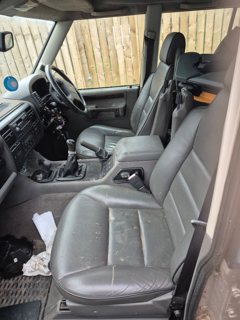 image for Land rover discovery 2 leather seats 