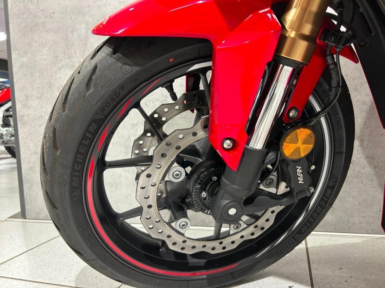 2024 Honda CBR500R - 2276 miles - 1 OWNER!