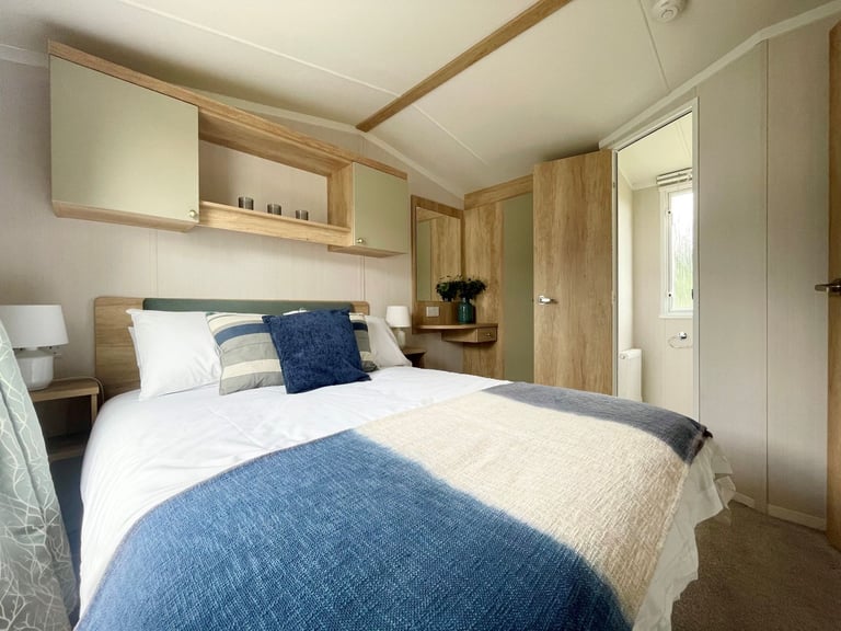 BRAND NEW STATIC CARAVAN FOR SALE AT BROADLAND SANDS HOLIDAY PARK - 11.5 MONTH OWNER SEASON