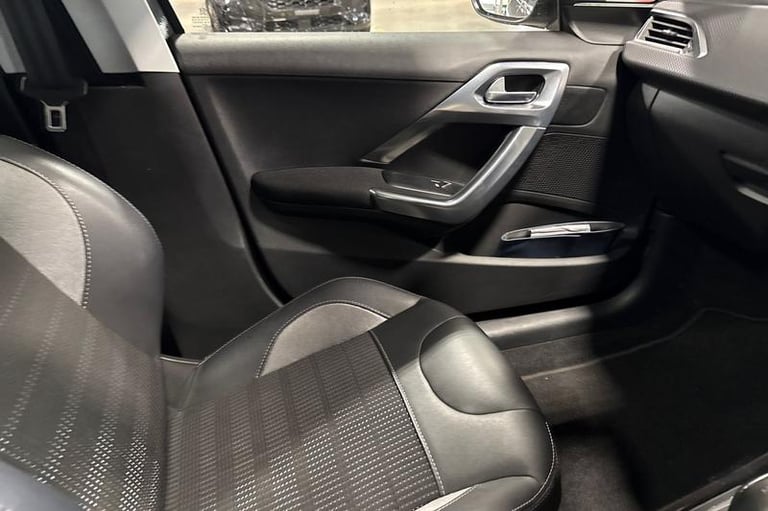 2018 Peugeot 2008 1.2 PureTech Allure Premium 5dr [Start Stop] HATCHBACK PETROL Manual