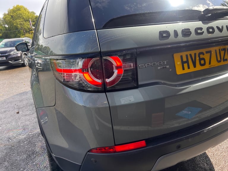 2017 Land Rover Discovery Sport 2.0 TD4 HSE Black SUV 5dr Diesel Auto 4WD Euro