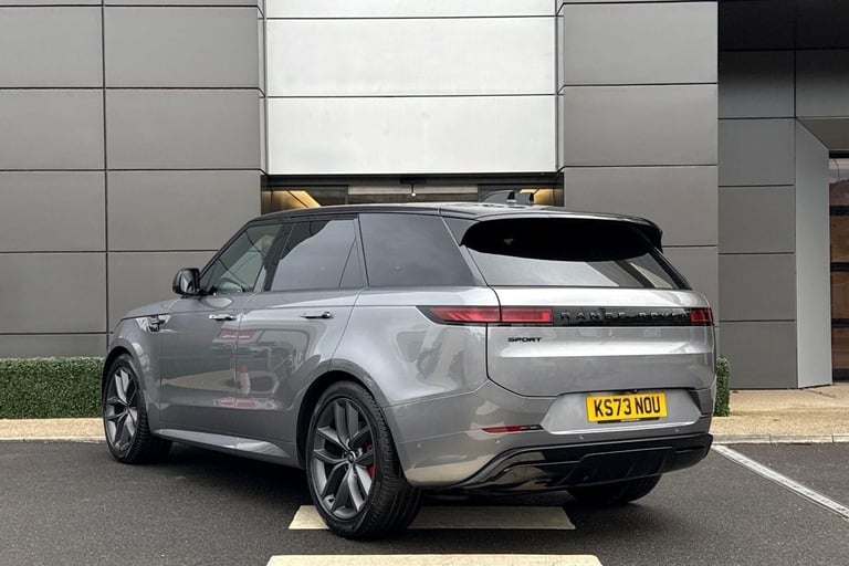 2023 Land Rover Range Rover Sport 3.0 D300 MHEV Dynamic SE SUV 5dr Diesel Auto 4WD Euro 6 (s/s) (...