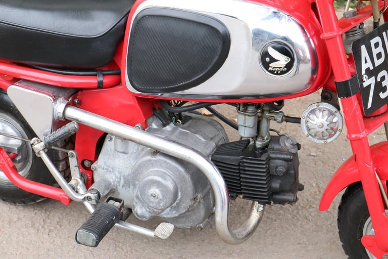 Honda CZ100 CZ100 Monkey Bike 1964 runs and rides!!