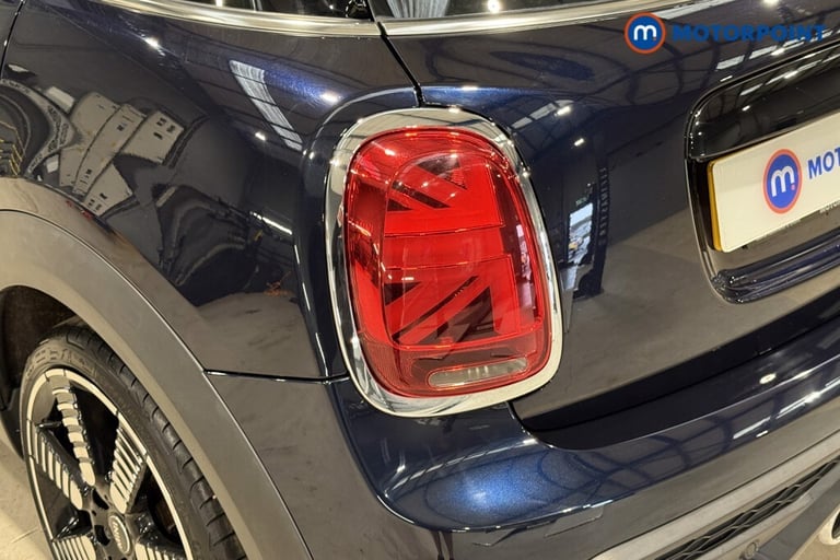 2021 MINI Hatch 2.0 Cooper S Exclusive 5dr Auto [Comfort-Nav Pack] Hatchback Petrol Automatic