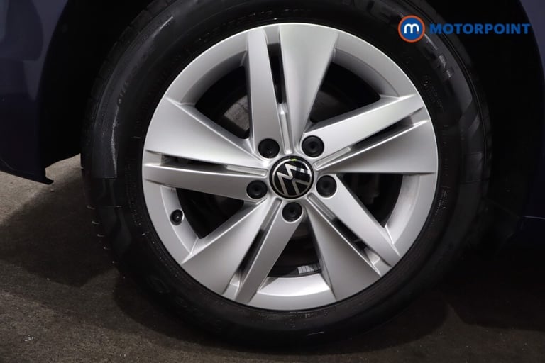 2022 Volkswagen Golf 1.5 TSI 150 Life 5dr Hatchback Petrol Manual