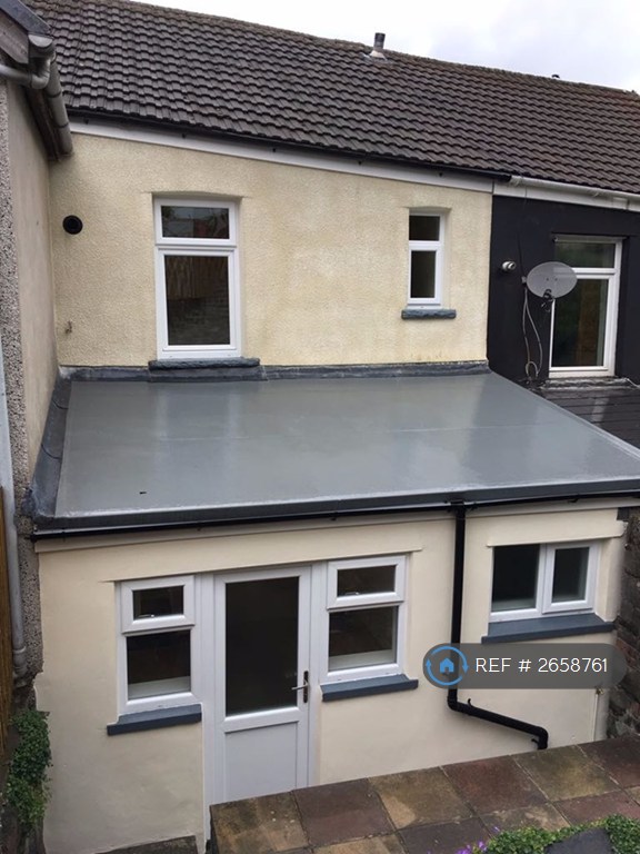 3 bedroom house in Tyisaf, Pentre, CF41 (3 bed) (#2658761)
