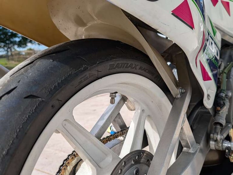 Honda RS125RF Manual