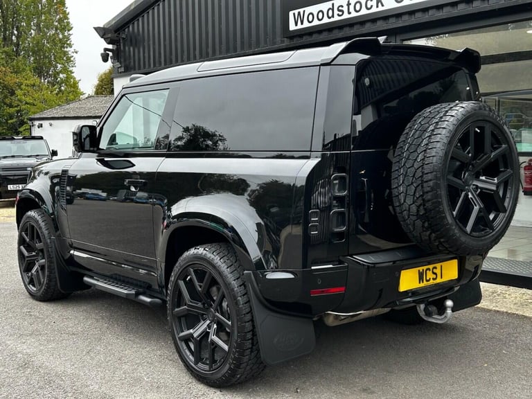 2023 Land Rover Defender 3.0 D250 MHEV HSE Hard Top SUV 3dr Diesel Auto 4WD SWB Euro 6 (s/s) (250...