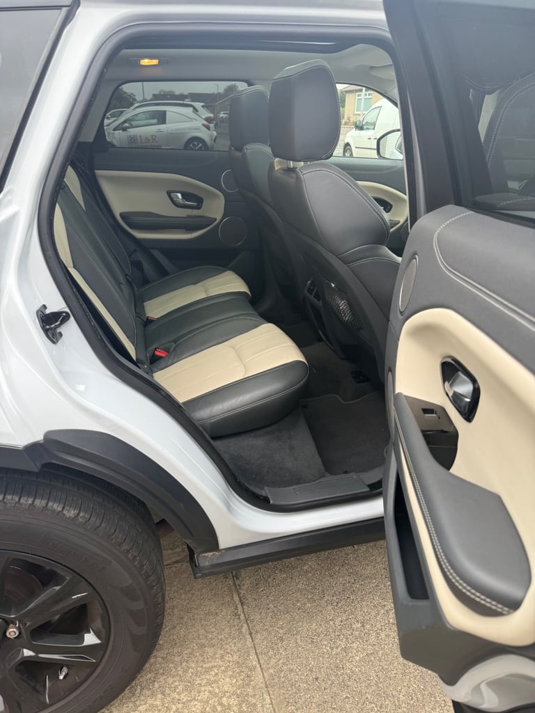 Land Rover, RANGE ROVER EVOQUE, Estate, 2015, Manual, 1999 (cc), 5 doors