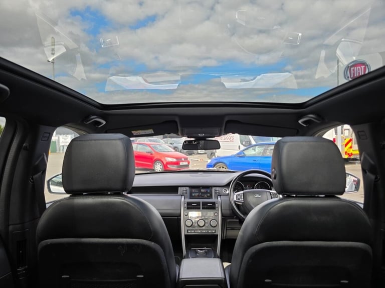2018 Land Rover Discovery Sport 2.0 TD4 Landmark SUV 5dr Diesel Auto 4WD Euro 6 (s/s) (180 ps) ES...