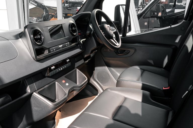 2025 MERCEDES SPRINTER RECOVERY TRUCK 317 CAR TRANSPORTER TOP OF RANGE