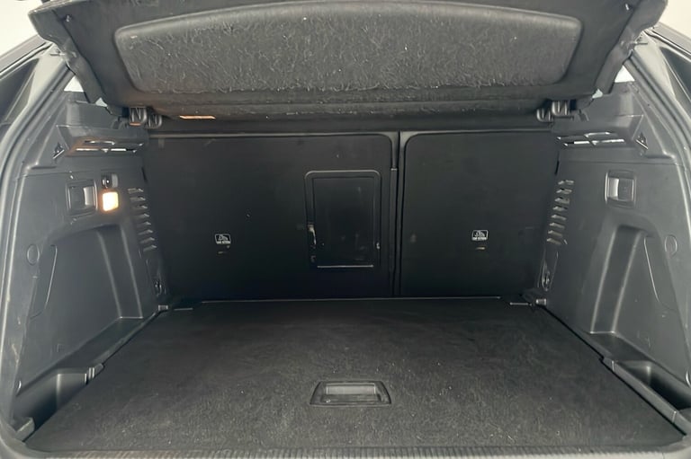  Peugeot 3008 SUV 1.2 Puretech Gpf Allure Suv 5dr Petrol Eat Euro 6 s/s 130 Ps