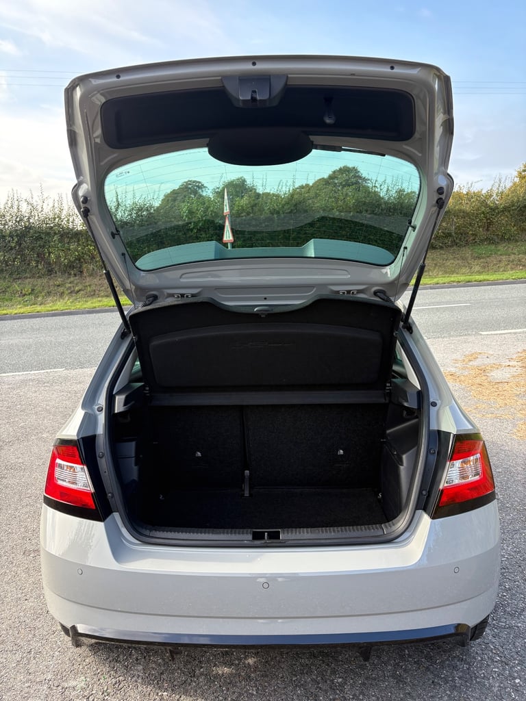 Skoda, FABIA, Hatchback, 2017, Manual, 999 (cc), 5 doors