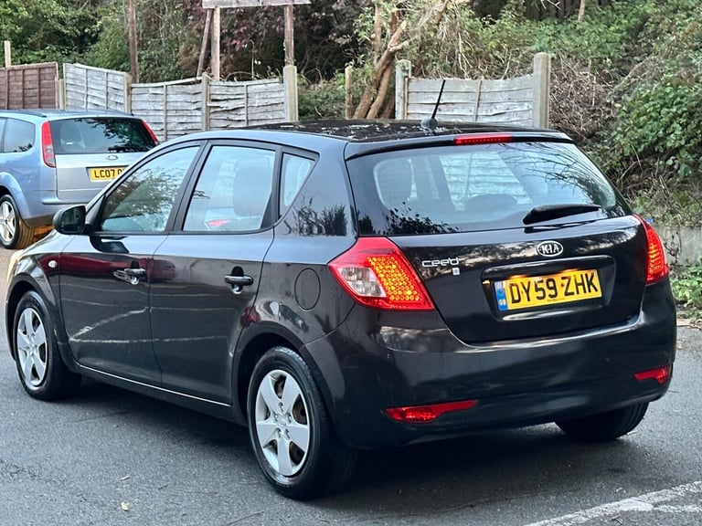 2010 Kia Ceed 1.6 1 Auto Euro 4 5dr HATCHBACK Petrol Automatic