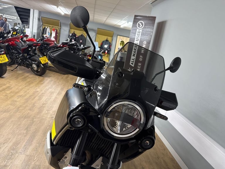 2022 Husqvarna 901 NORDEN 2022 Petrol silver Manual