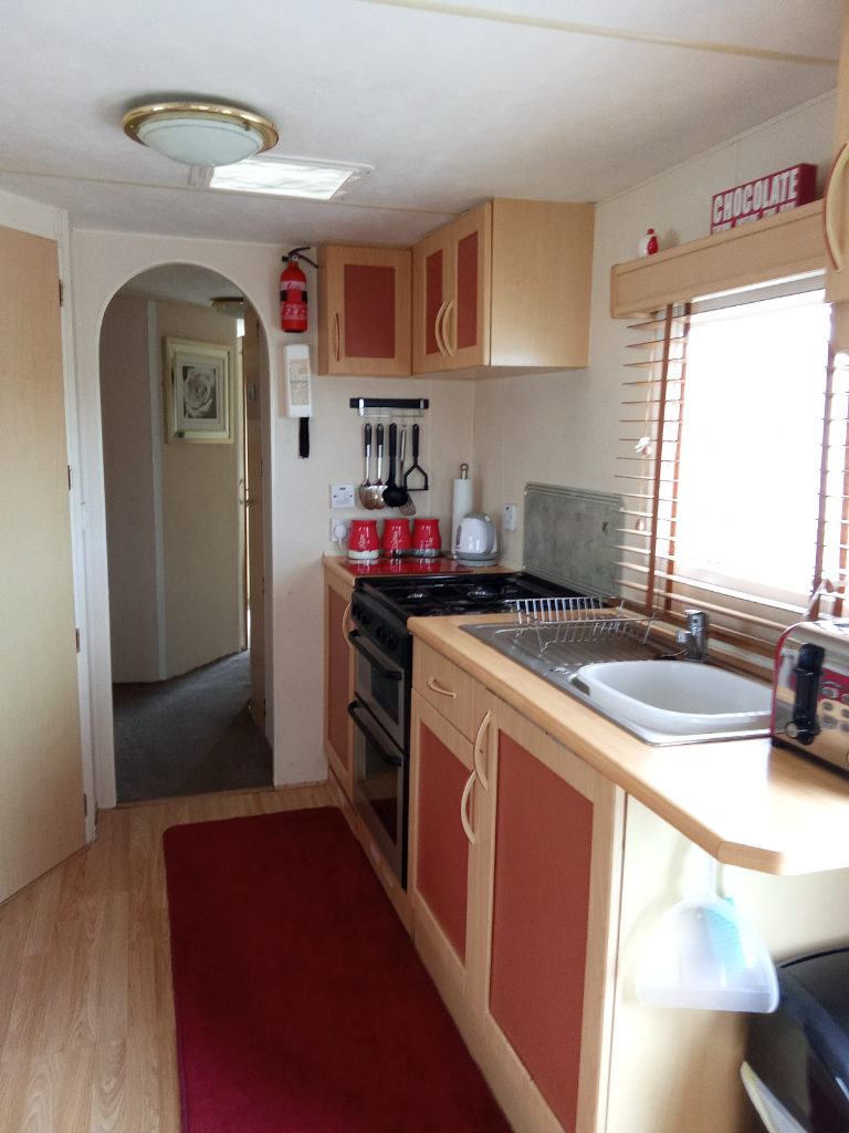 Beautiful 8 Berth 3 bedroom static caravan to rent on Happy Days Towyn North Wales