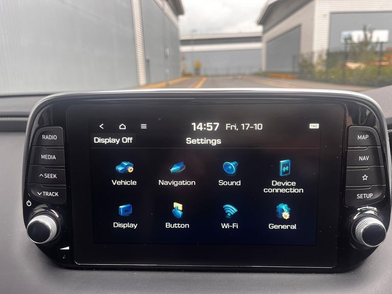 2018 Hyundai Santa Fe 2.2 CRDi Premium SE Auto 4WD Euro 6 (s/s) 5dr 7 Seat ESTATE Diesel Automatic