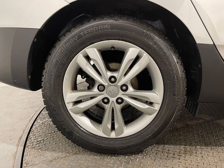 2013 Hyundai Ix35 1.7 CRDi Premium SUV 5dr Diesel Manual Euro 5 (s/s) (115 ps) Diesel Manual