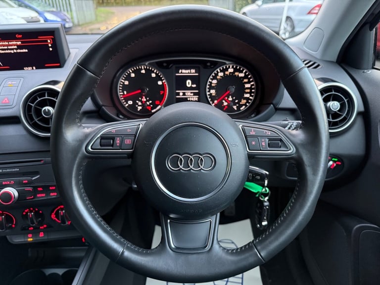 2011 Audi A1 TFSI SPORT - £35 TAX -ONE OWNER FROM NEW - 11 STAMPS IN THE BOOK - LEATHER Hatchback...