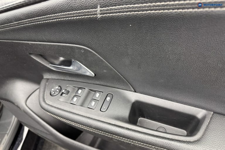 2021 Vauxhall Mokka 1.2 Turbo SRi 5dr SUV Petrol Manual