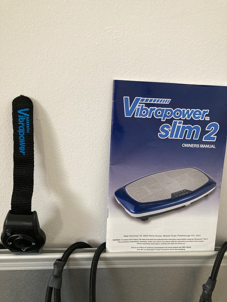 VIBRAPOWER SLIM 2 VIBRATION PLATE AND EQUIPMENT. AS NEW. 