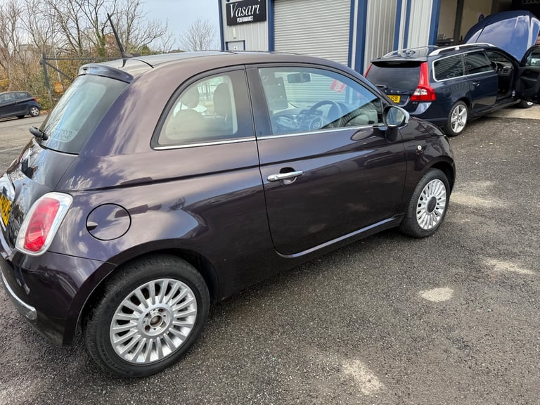 2012(62) Fiat  500 lounge 1.2 petrol manual mot 1 year road tax 1 year 35,000 Miles yes 35000