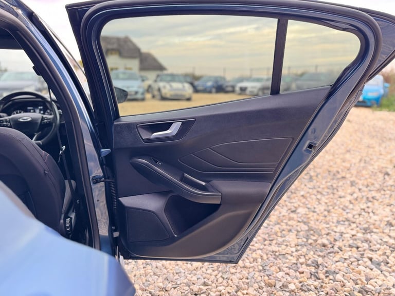 2020 Ford Focus 1.0T EcoBoost MHEV ST-Line Edition Euro 6 (s/s) 5dr HATCHBACK Petrol Manual