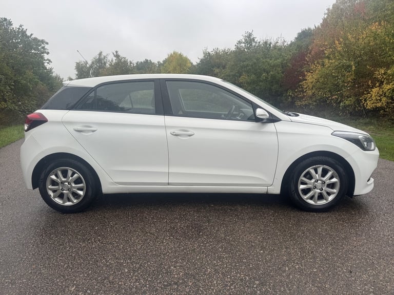 HYUNDAI I20 1.2 SE 2017