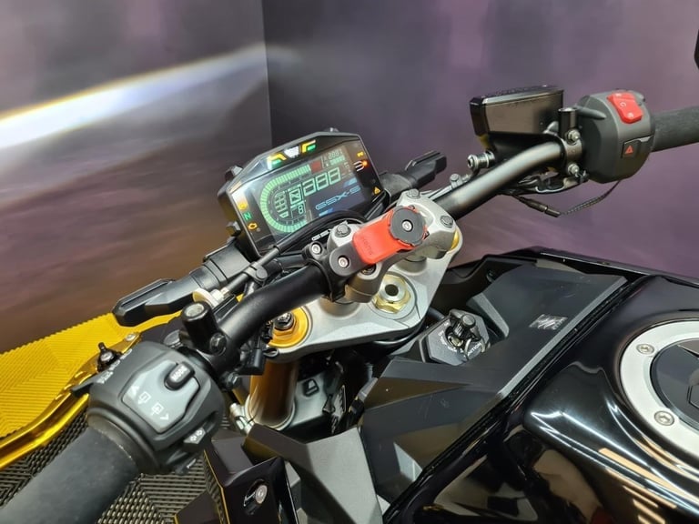 SUZUKI GSX-S 1000, 2022 low miles re-mappped