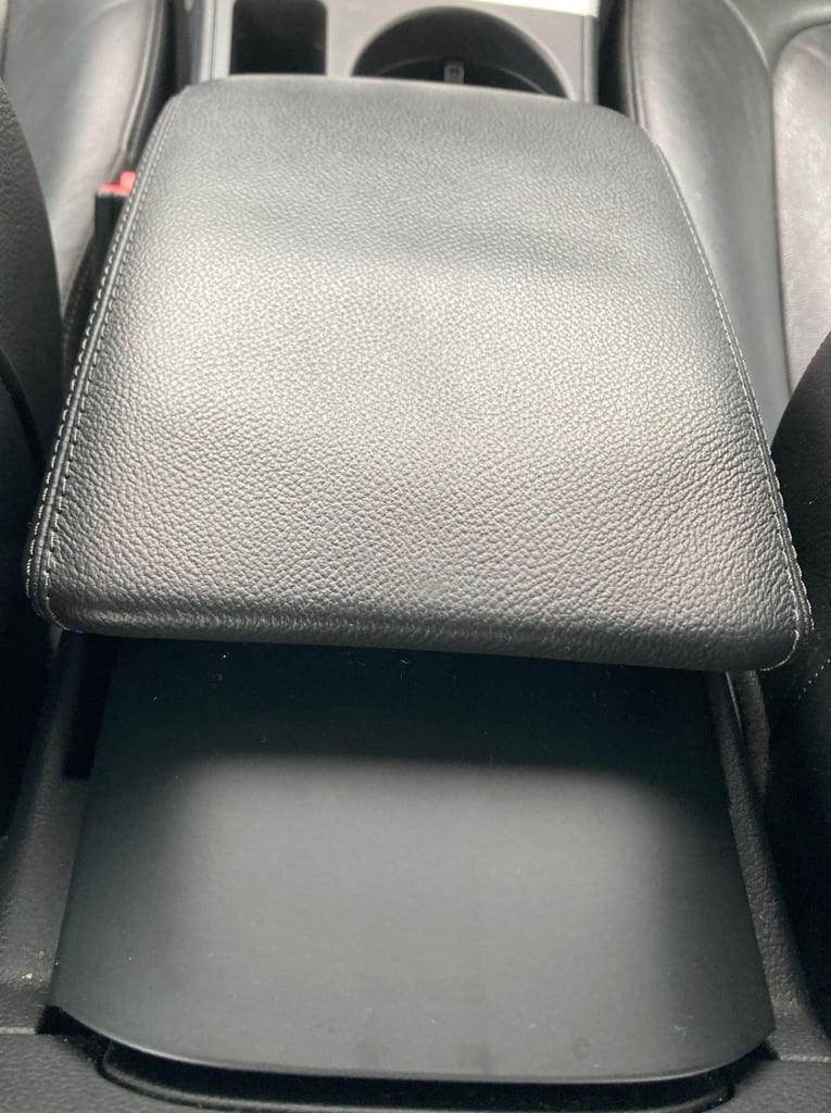 Audi, A4, Saloon, 2015, Manual, 1968 (cc), 4 doors