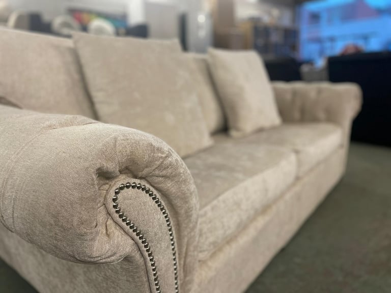 Beautiful Fabric Sofa Suite CAN DELIVER! in Bedminster, Bristol