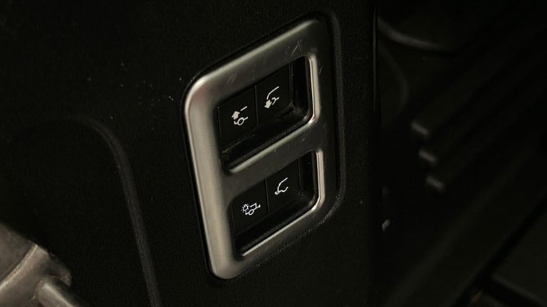 2022 Land Rover Defender 110 3.0 D250 MHEV S SUV 5dr Diesel Auto 4WD Euro 6 (s/s) (250 ps) ESTATE...