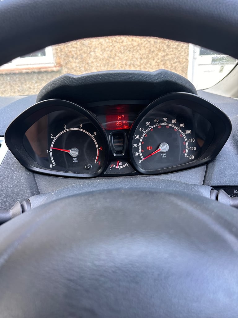 Ford, FIESTA, Hatchback, 2012, Manual, 1242 (cc), 3 doors
