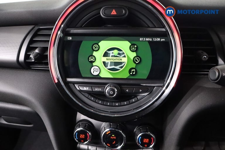 2018 MINI Hatch 1.5 Cooper II 5dr [Chili-Nav-Plus Pack] Hatchback Petrol Manual