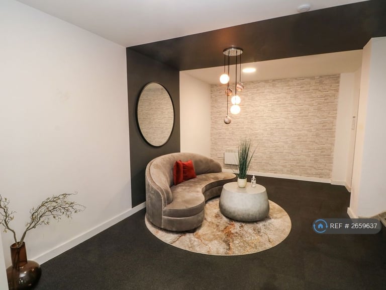 2 bedroom flat in Tudor Place, Waterloo, Liverpool, L22 (2 bed) (#2659637)