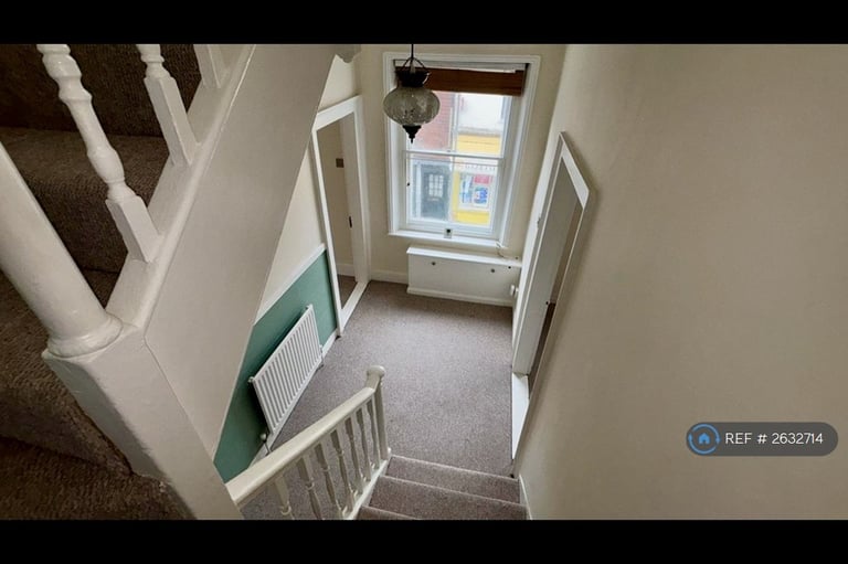 2 bedroom flat in Northgate, Canterbury, CT1 (2 bed) (#2632714)